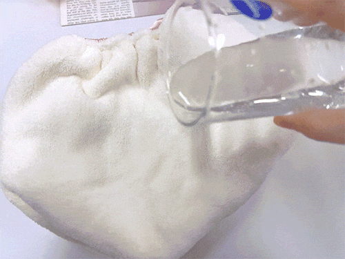 吹干好？10分钟轻松养成女明星「绸缎发」AG真人游戏第一品牌洗完头自然风干还是(图3)