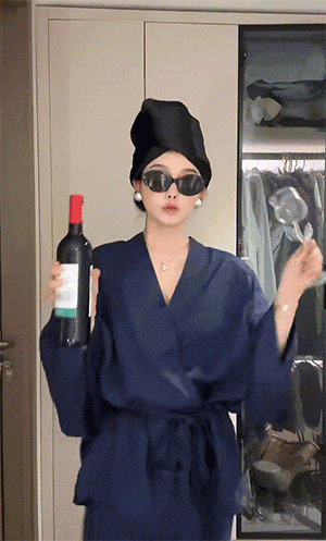 吹干好？10分钟轻松养成女明星「绸缎发」AG真人游戏第一品牌洗完头自然风干还是(图9)